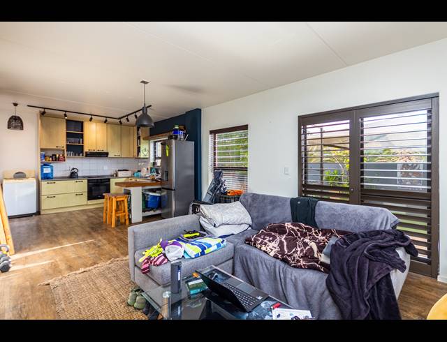 3 BEDROOM FREESTANDING SOLD IN WEST BEACH